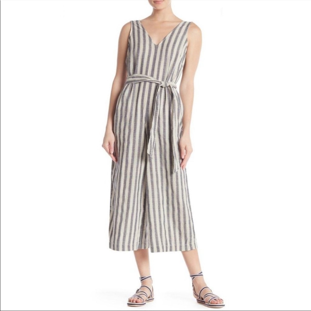 NWOT Max Studio Cream Black Sleeveless Jumpsuit M